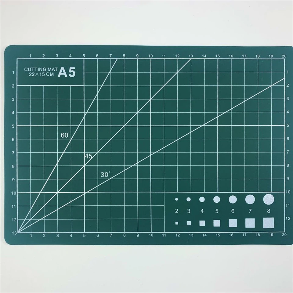 Fekete magos vágószőnyeg